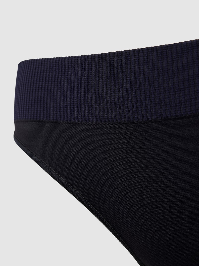 Slip mit Label-Detail Modell 'Ever Infused Aloe Mini' in schwarz