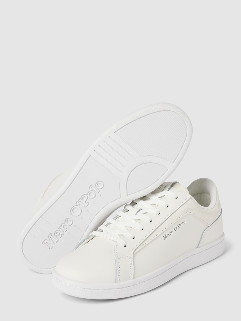 Sneaker aus echtem Leder in weiß