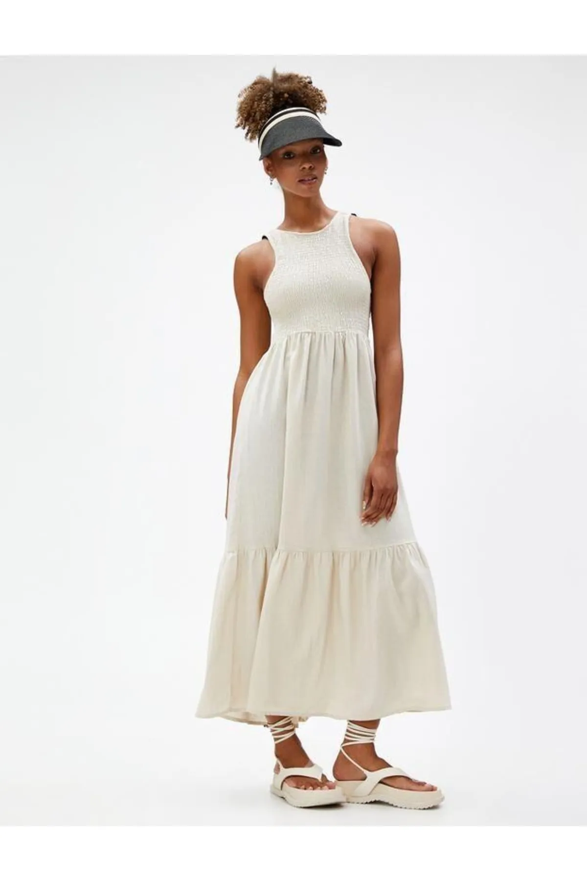 Koton  Langes Kleid aus Leinenmischung mit Neckholder und Gimped-Detail am Rücken