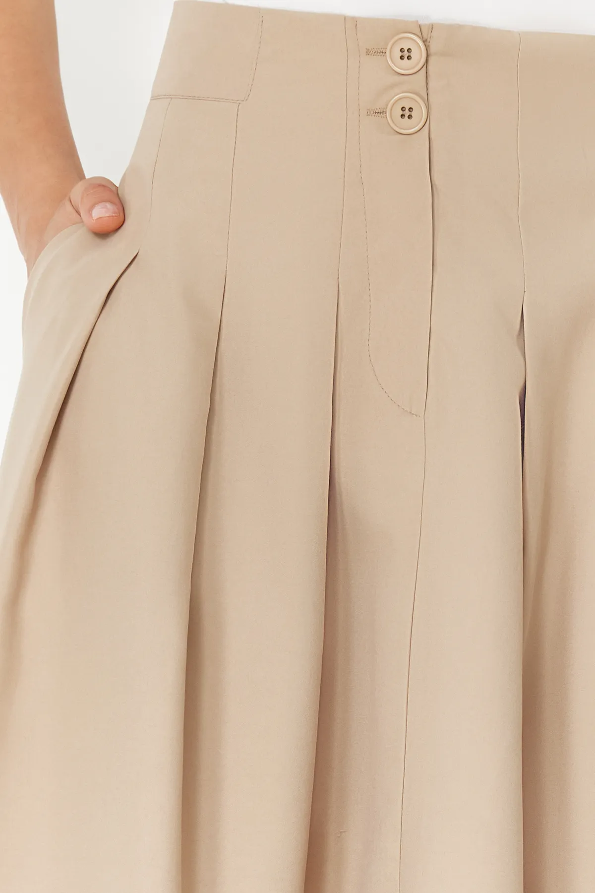 Trendyol Collection  Beiger Midirock - Faltendetail und geknöpfte Vorderseite, gewebt TWOSS24ET00169
