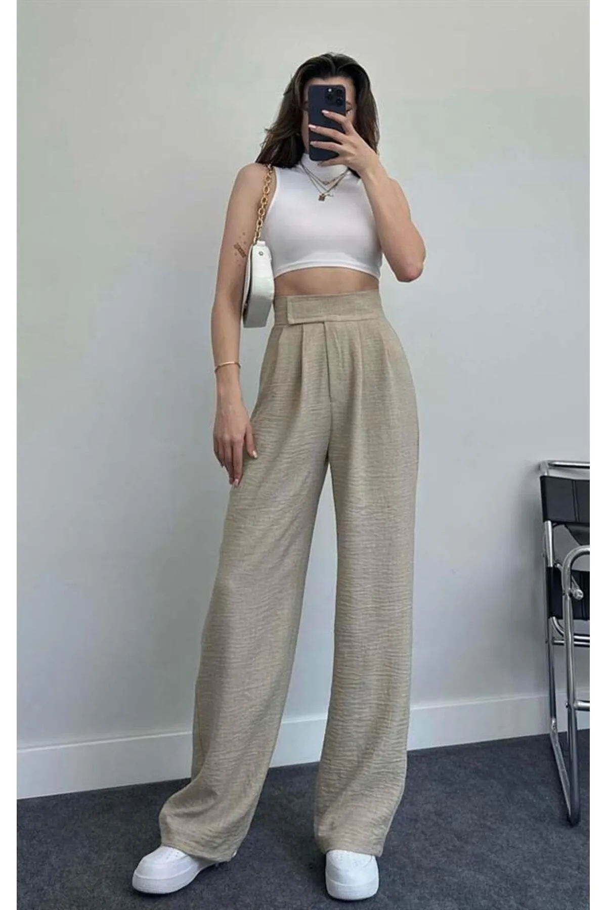 Laluvia  Nerzfarbene Hose mit weitem Bein und detaillierter Taille