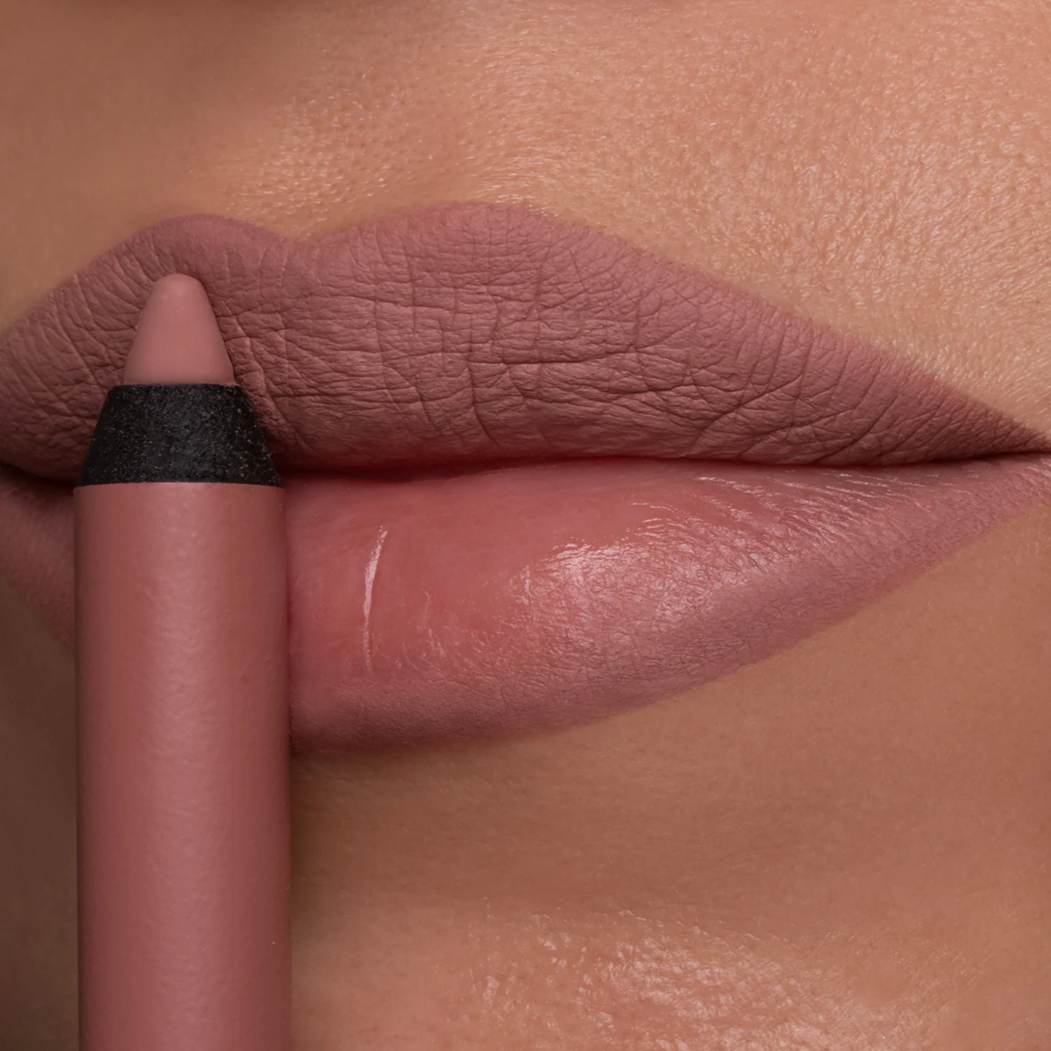 Stay On Me Lip Liner - Leppeblyant