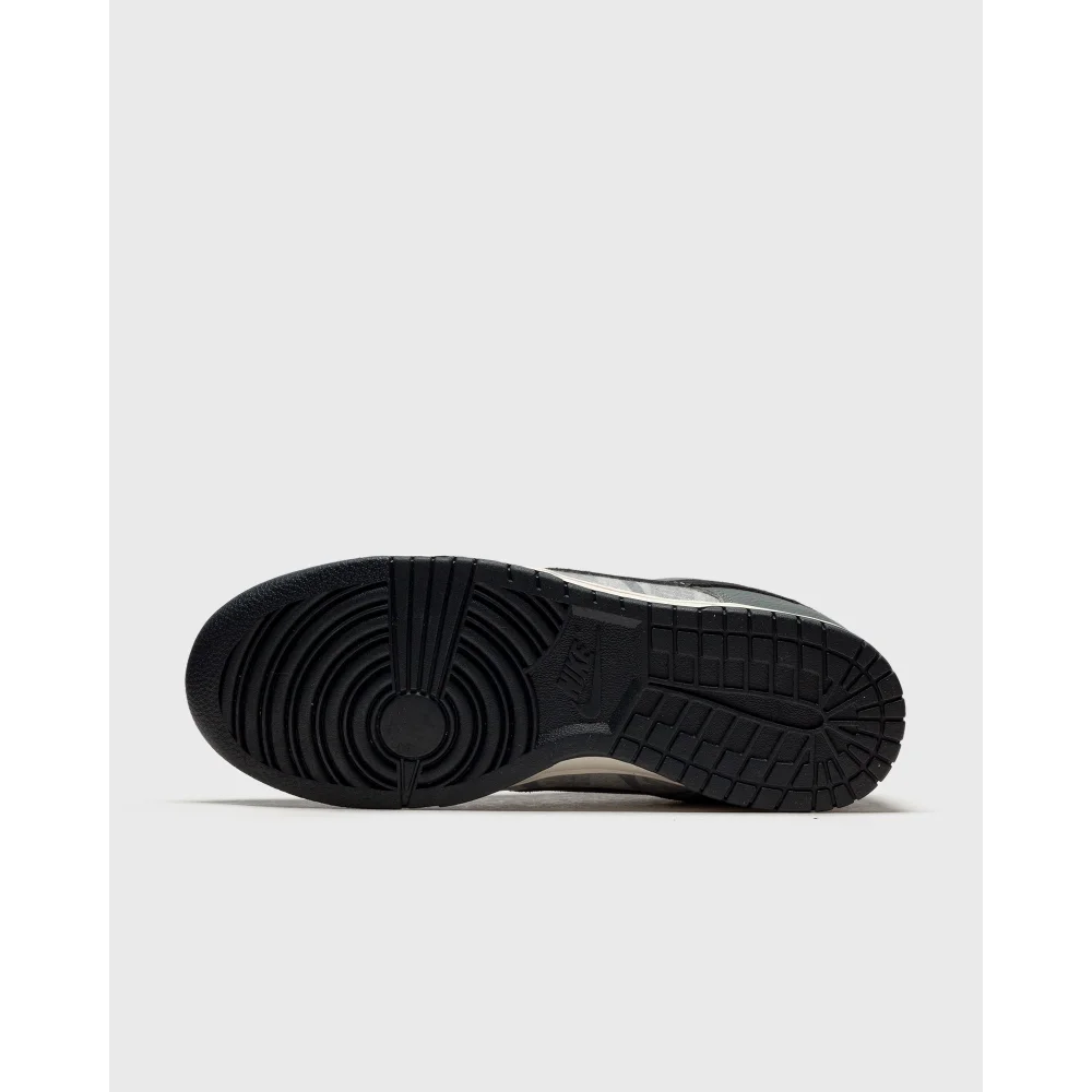 Nike Dunk Low SE Paste Copy DQ5015-063 / grau