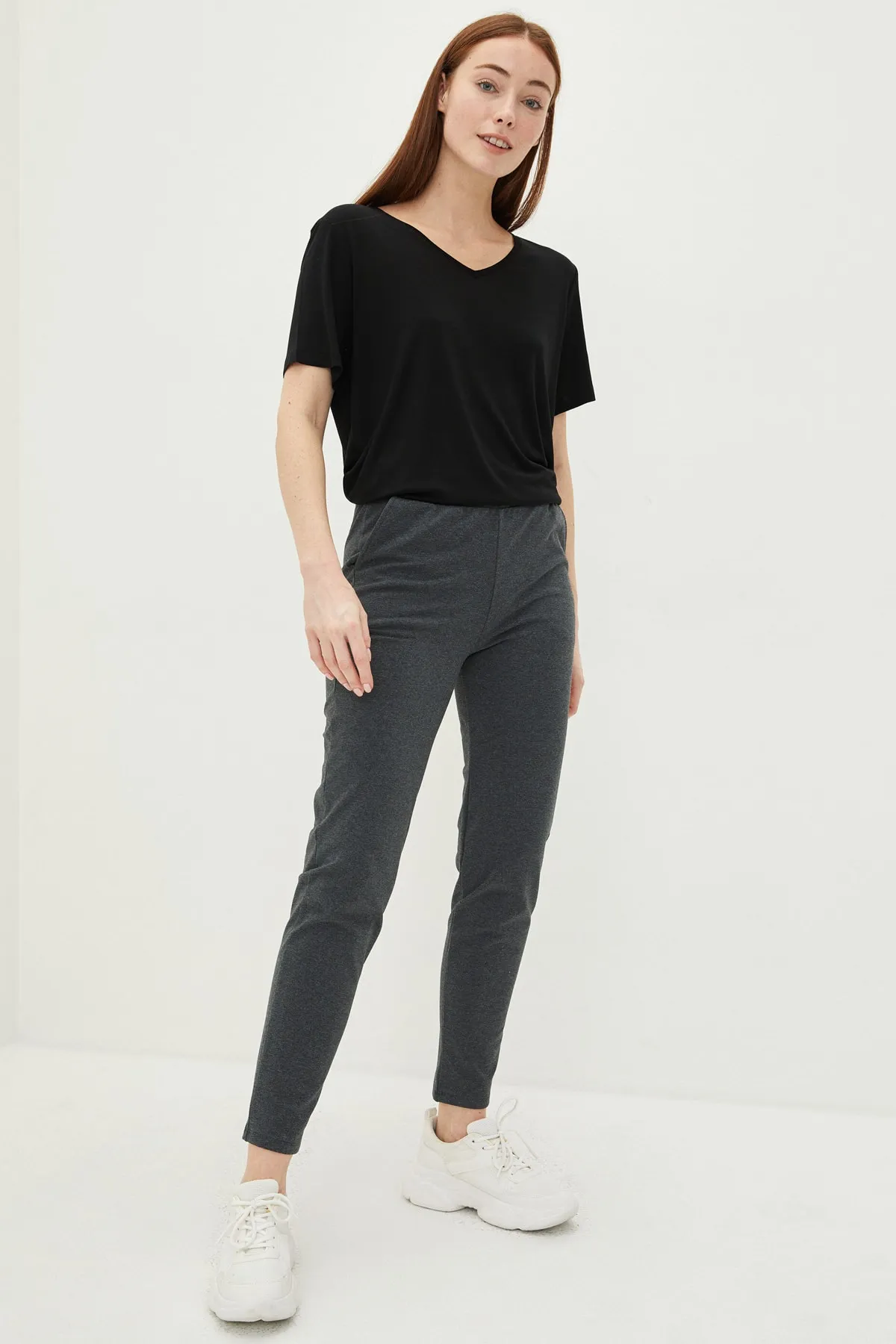 LC Waikiki  Jogginghose - Grau - Straight