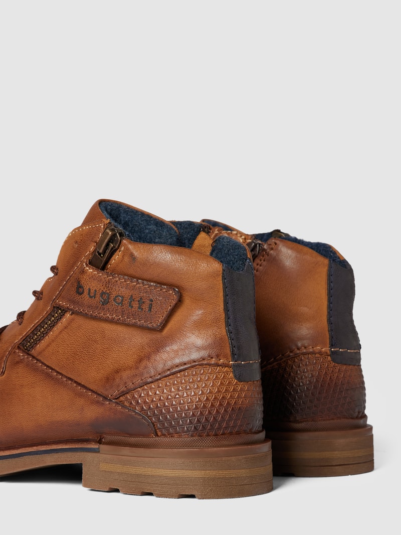 Schnürboots mit Label-Details Modell 'Vittore' in cognac
