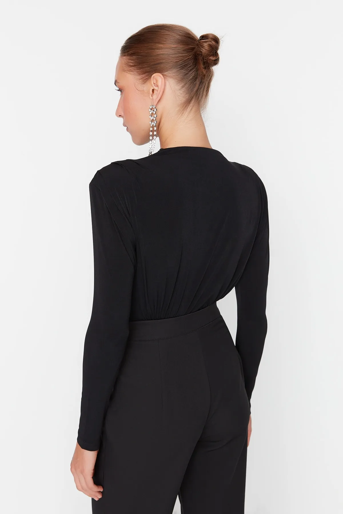 Trendyol Collection  Schwarzer Strick-Body mit Druckknöpfen TPRAW23BD00048