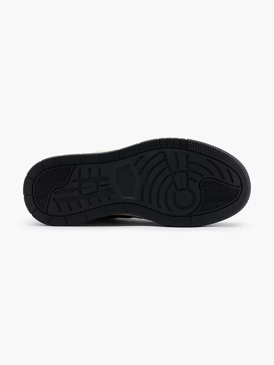 Graceland Platform Sneaker