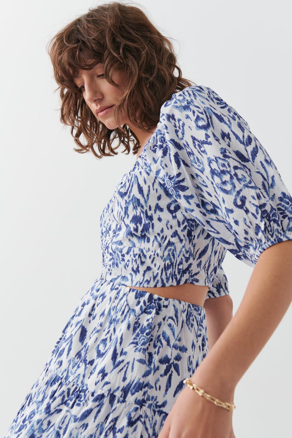 Puff sleeve blouse
