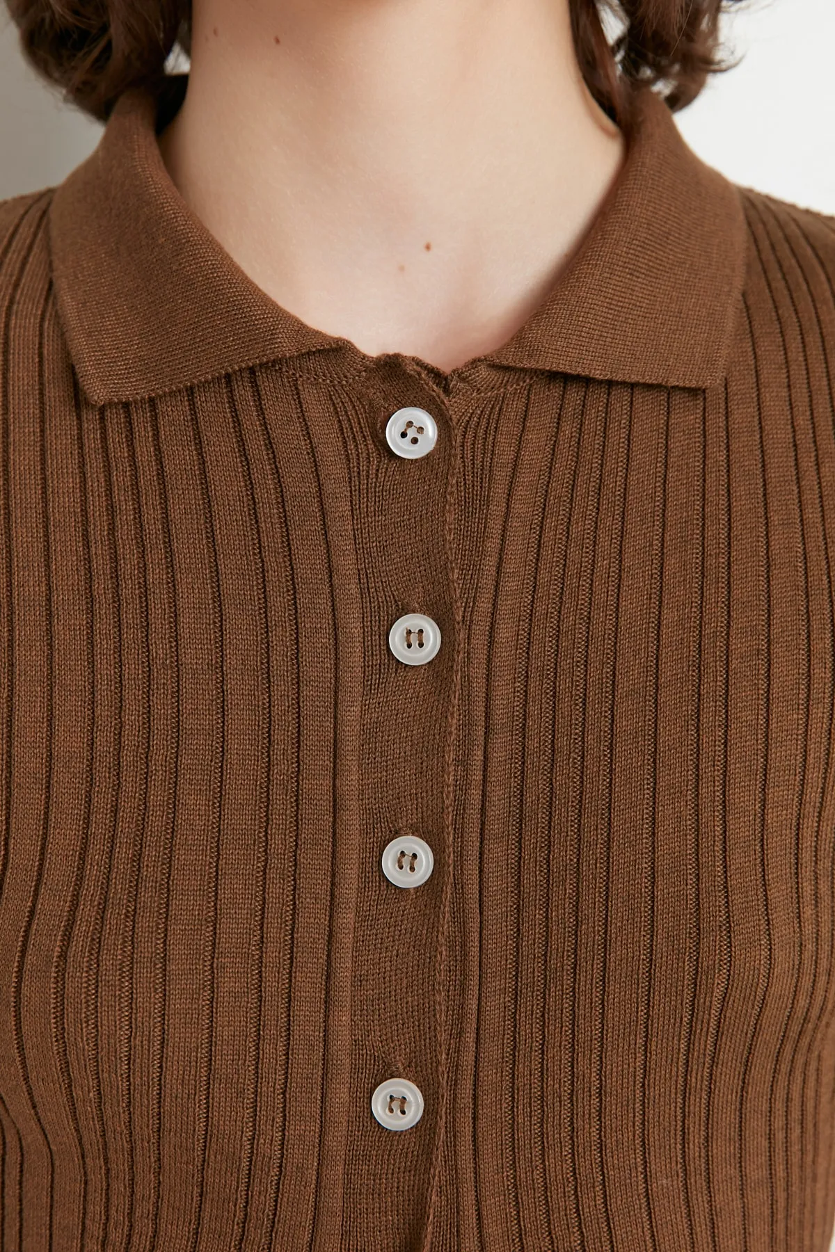 Trendyol Collection  Brauner Rollkragen-Strickcardigan TWOAW20HI0070