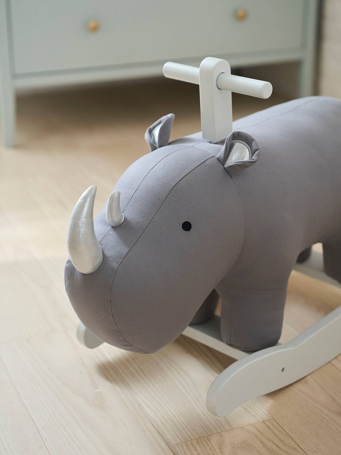 Vertbaudet Baby Schaukel-Nashorn Holz FSC - hellgrau