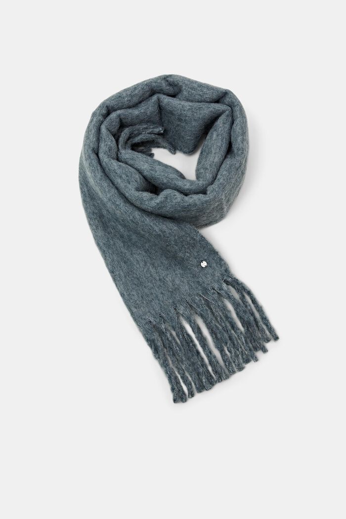 Strickschal mit Fransen