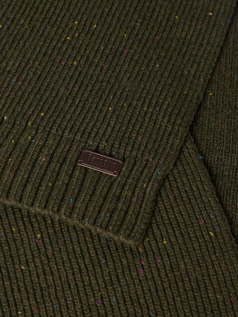 Set aus Beanie und Schal mit Geschenkbox in olivgrün