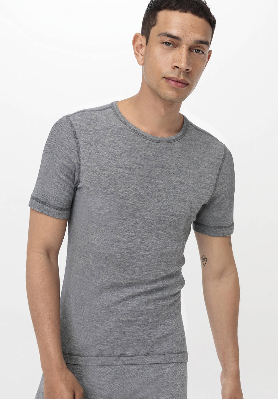 Halbarm-Funktionsshirt mit Bio-Merinowolle und Seide
