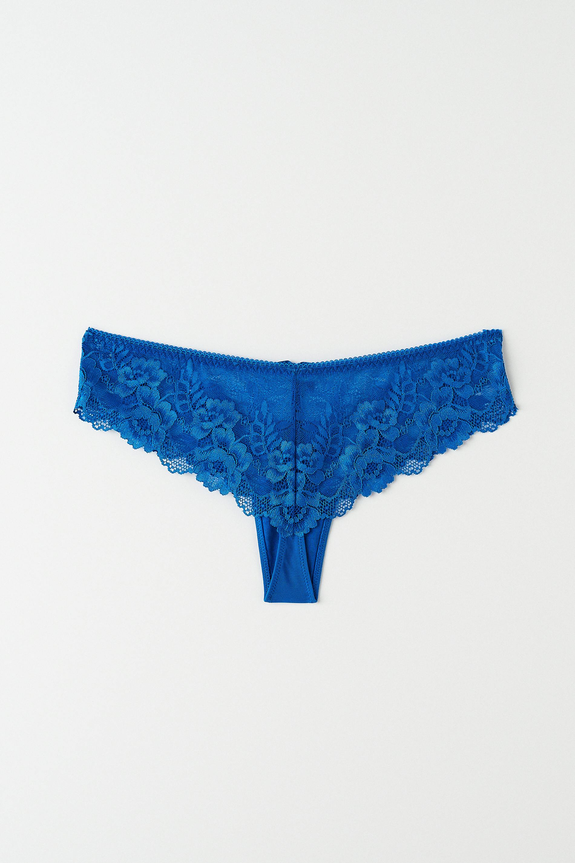 Lace string