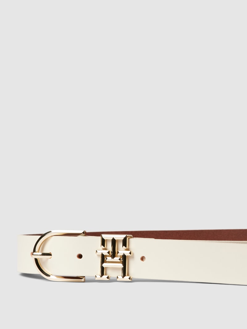 Gürtel aus Leder mit Label-Detail in sand