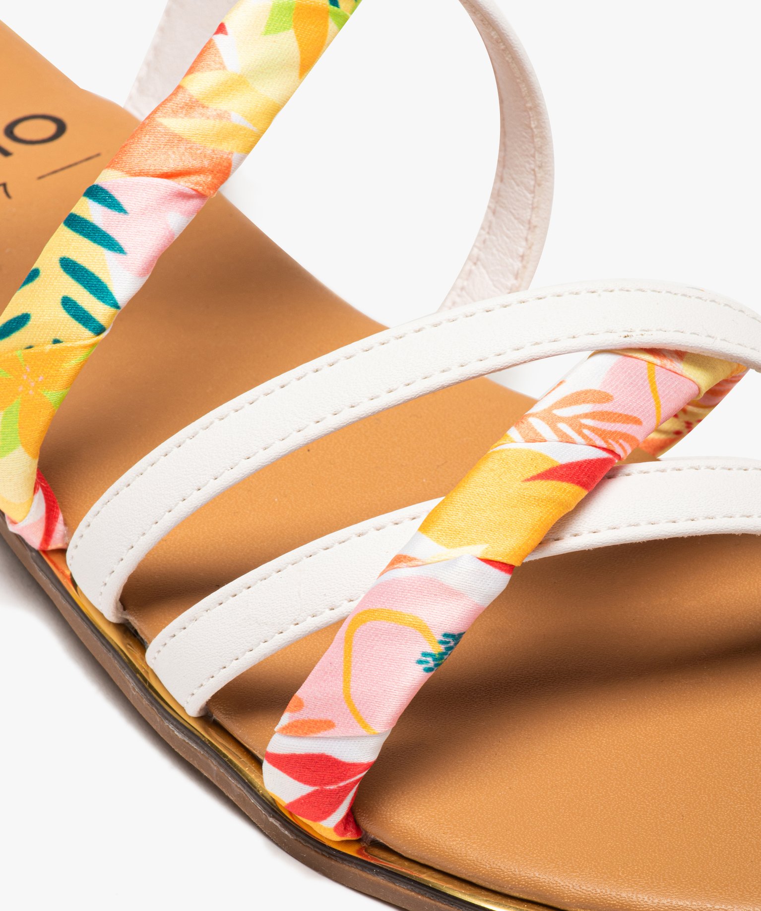 Sandales femme à talon plat et brides foulard imprimé blanc | GEMO