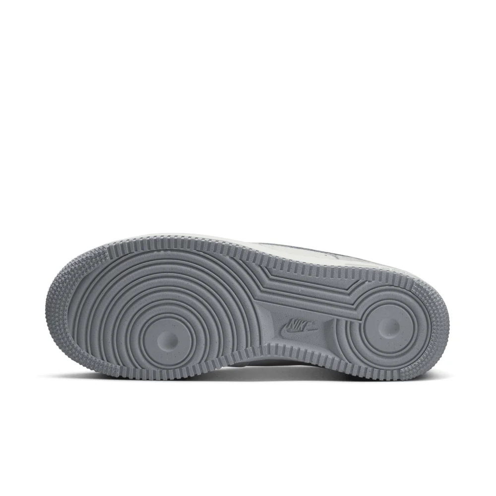 Nike Air Force 1 Wmns 07 Python DX2678 100 / weiss