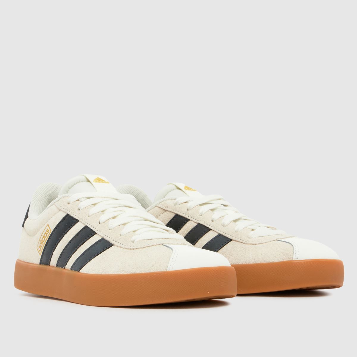 adidas VL COURT 3.0 cipők kő és fekete színben