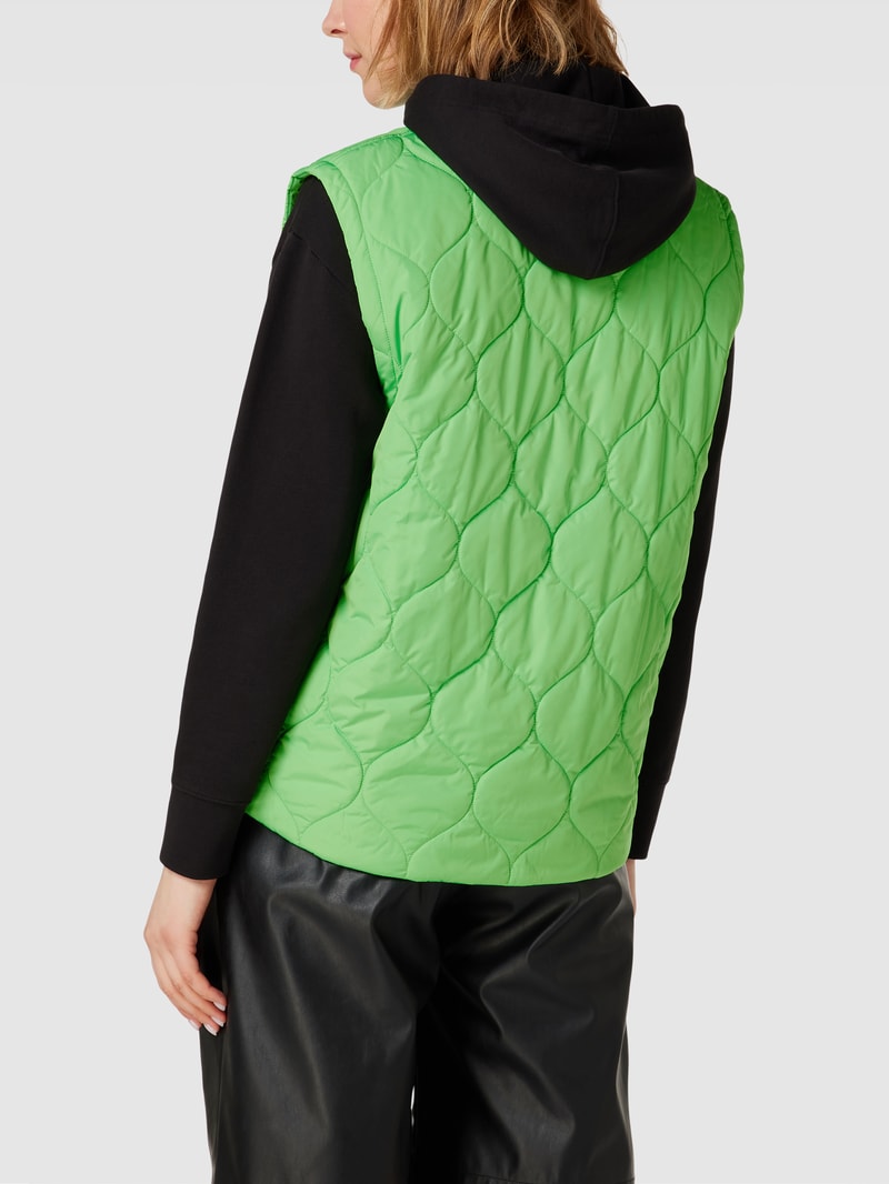 Steppweste mit Label-Patch Modell 'QUILTED BOMBER VEST' in grün