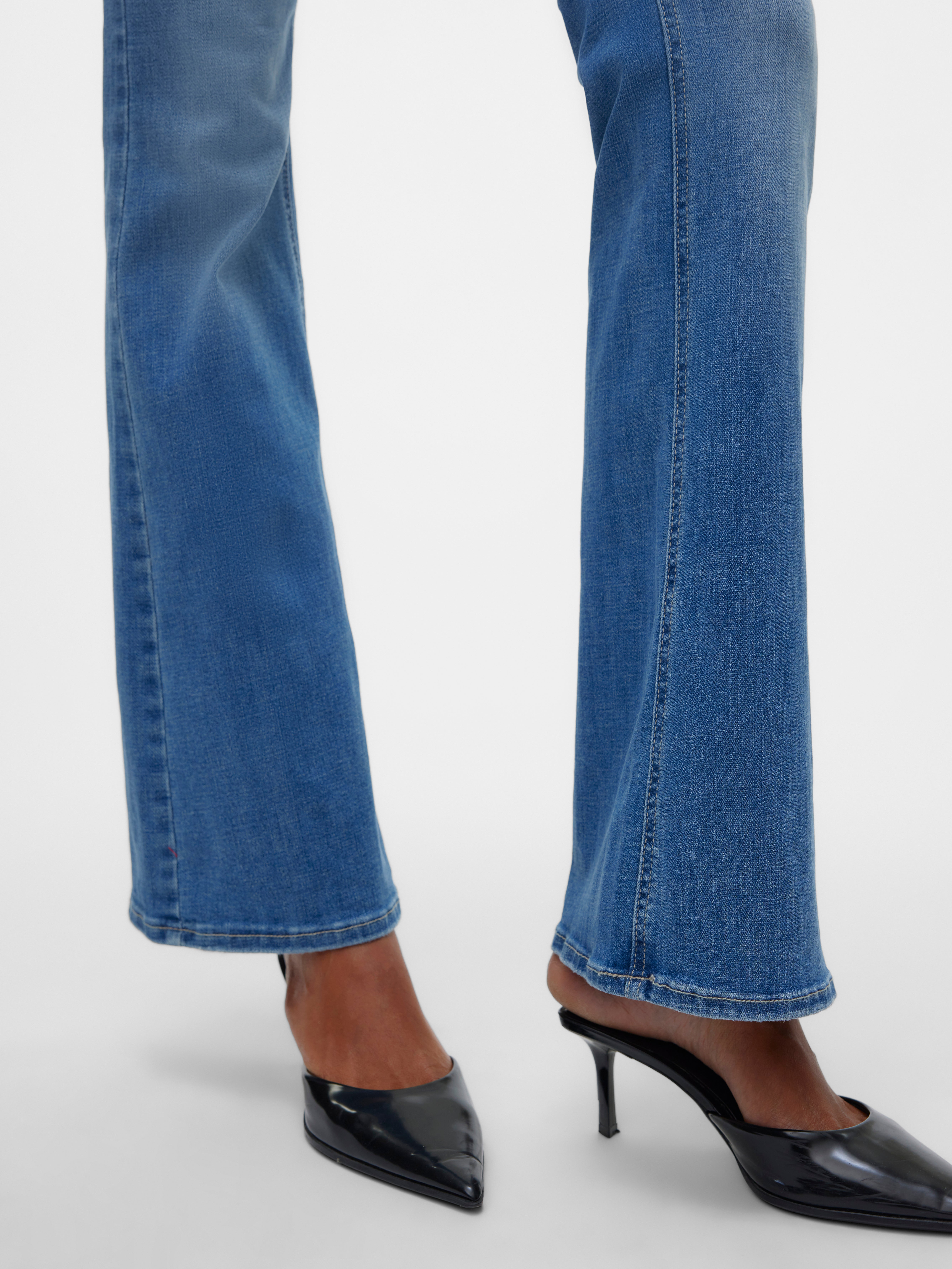 VMSIGI Niedrige Taille Ausgestellt Jeans