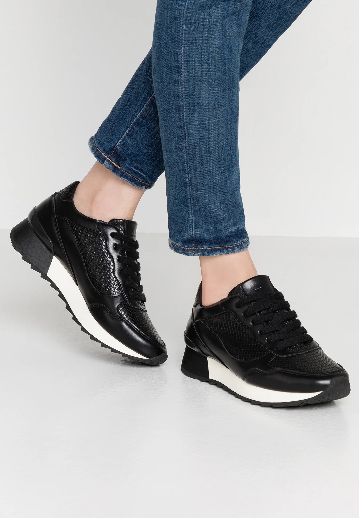 Zapatillas bajas Anna Field
