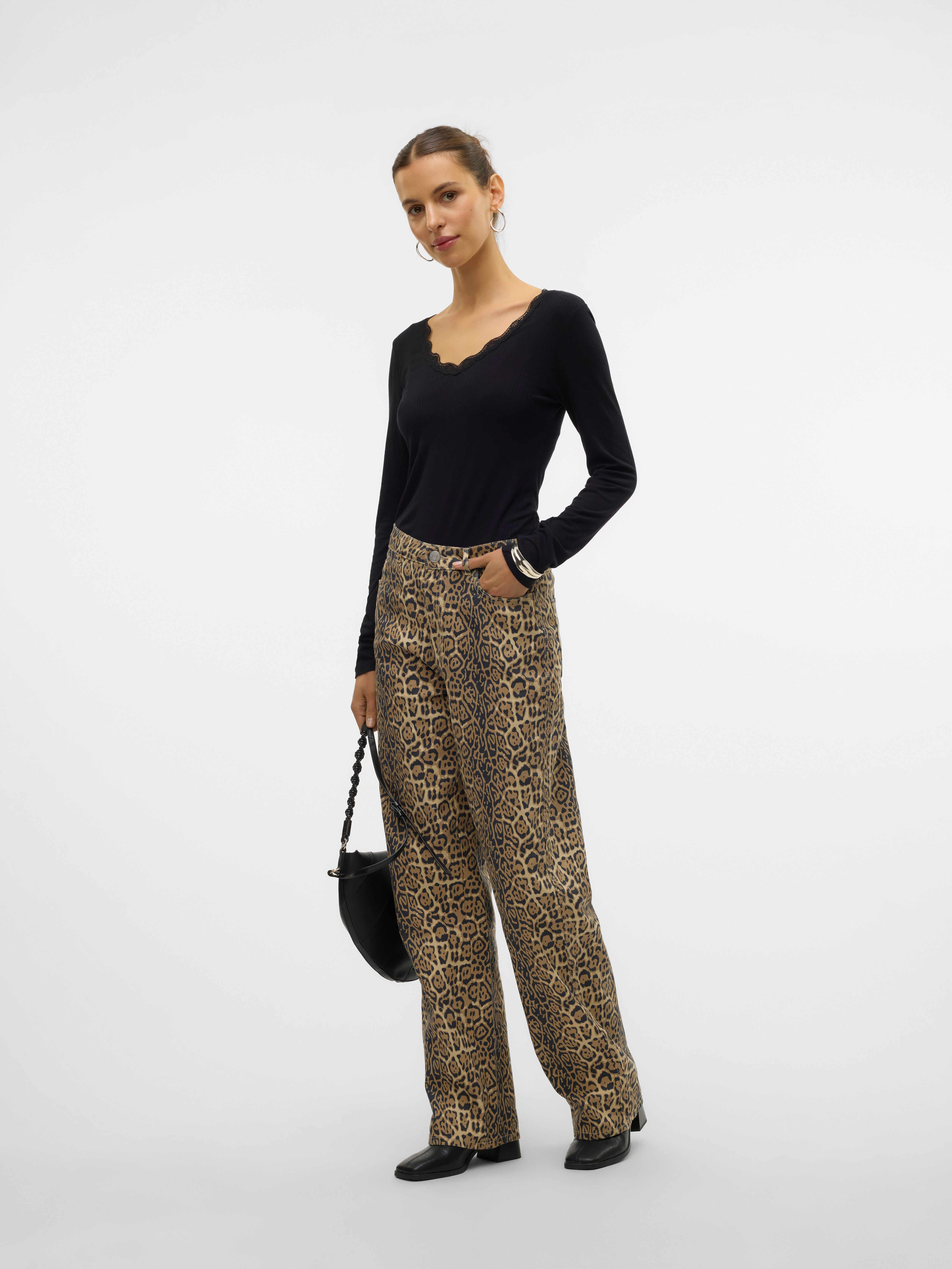 SNTOKEY Niedrige Taille Gerade geschnitten Jeans