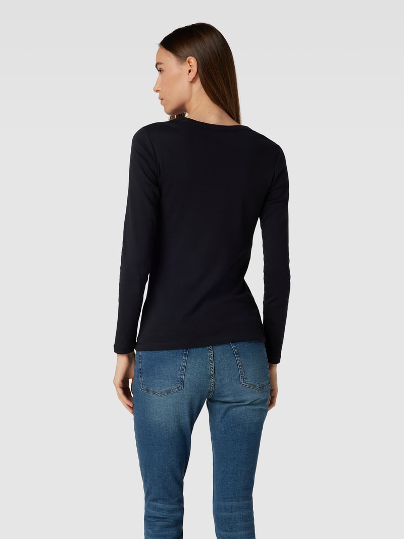 Longsleeve mit U-Ausschnitt in schwarz
