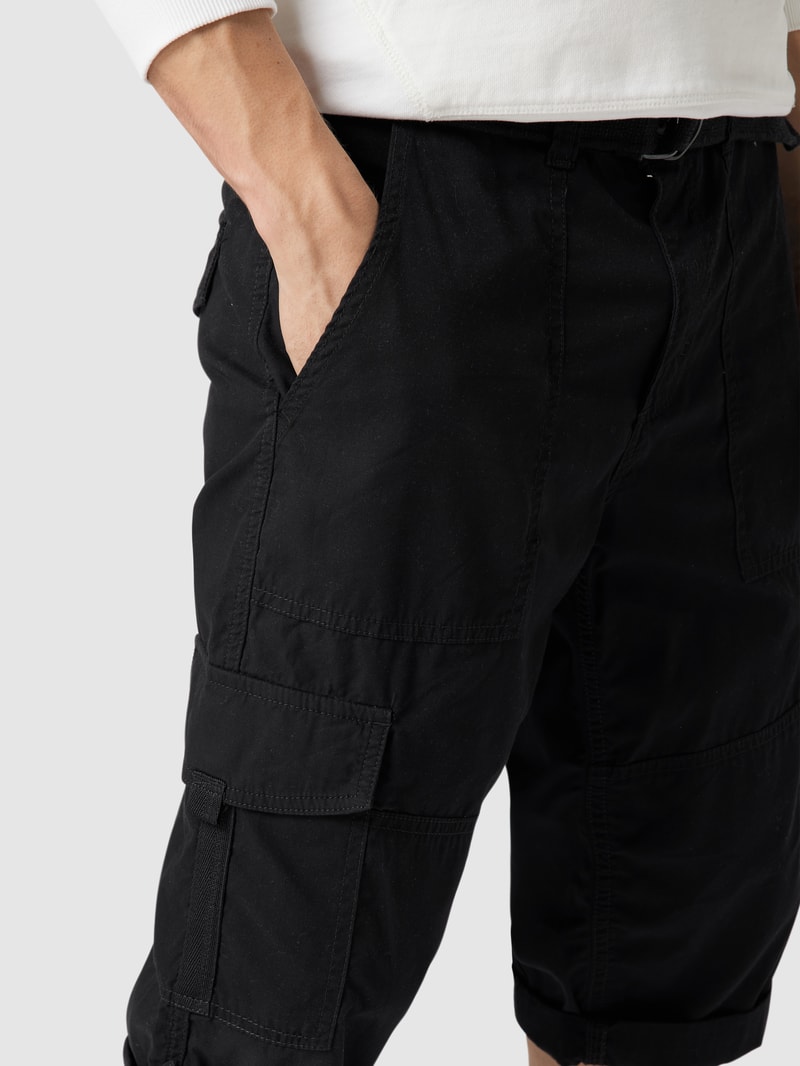 Cargoshorts inklusive Gürtel in schwarz