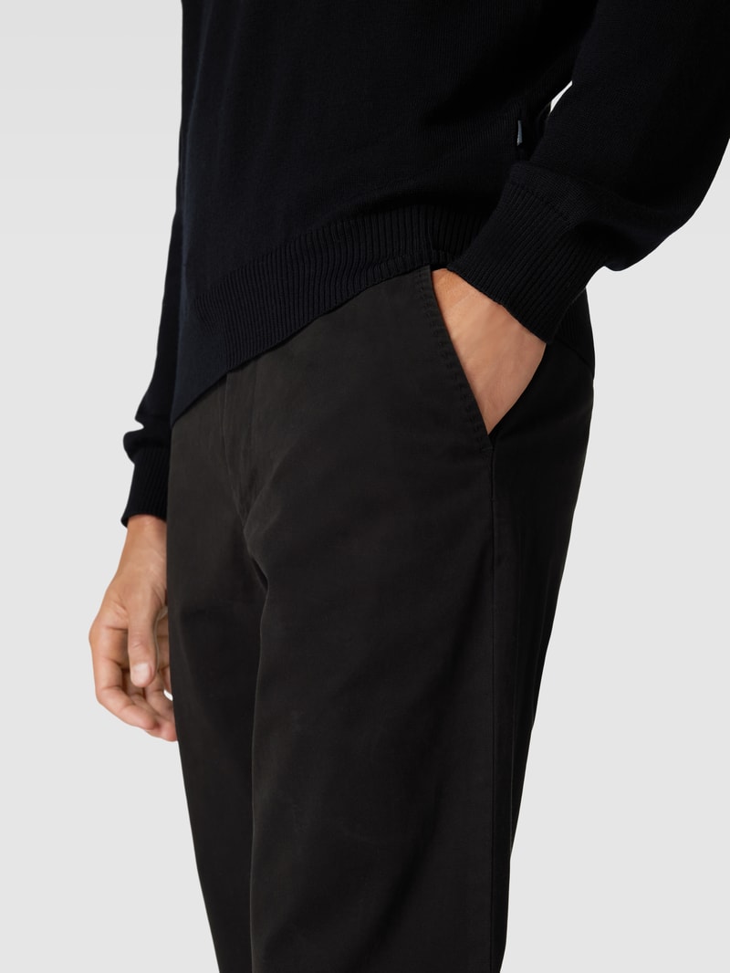 Chino mit französischen Eingrifftaschen in schwarz