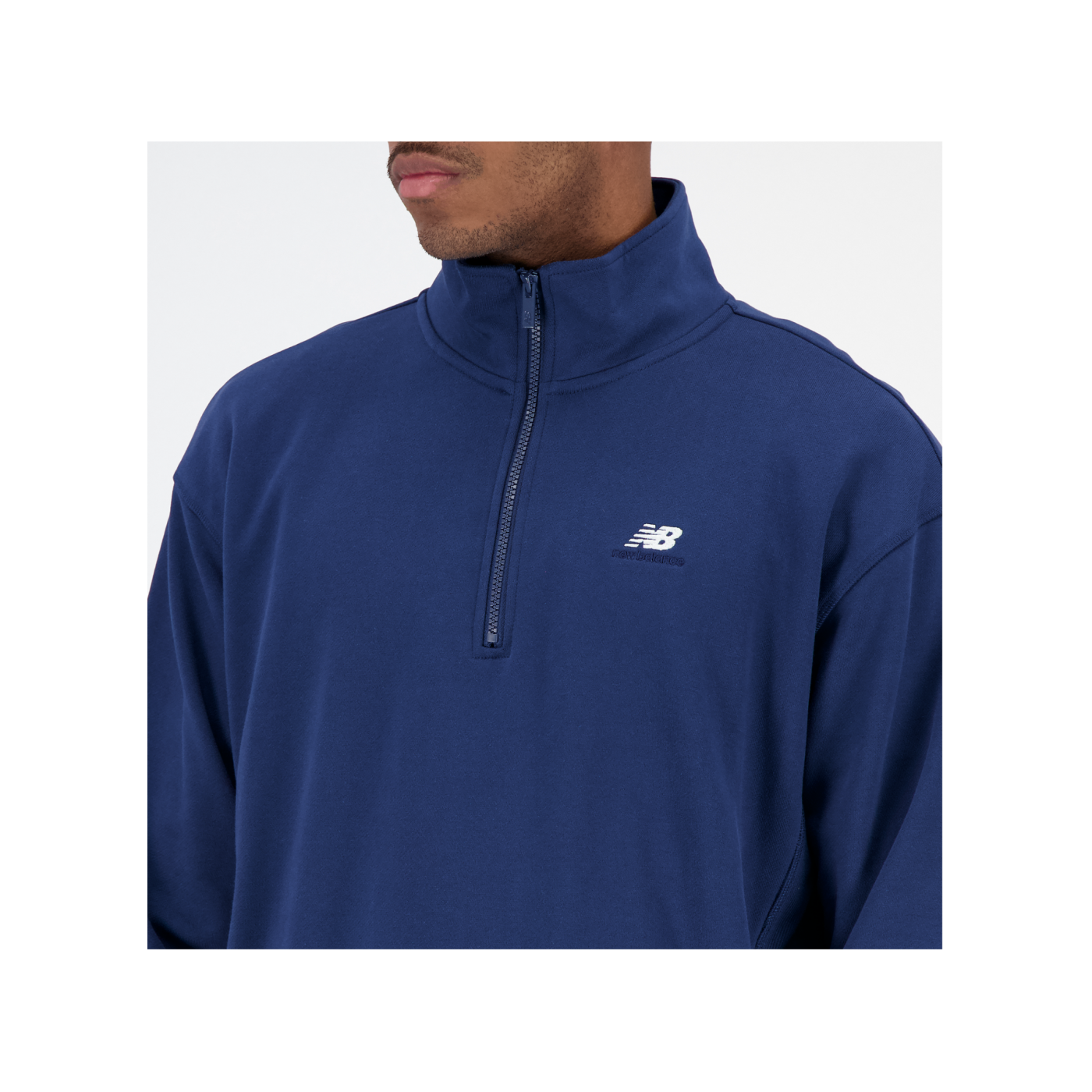 New Balance Essentials Logo Sweatshirt Blau FNNY