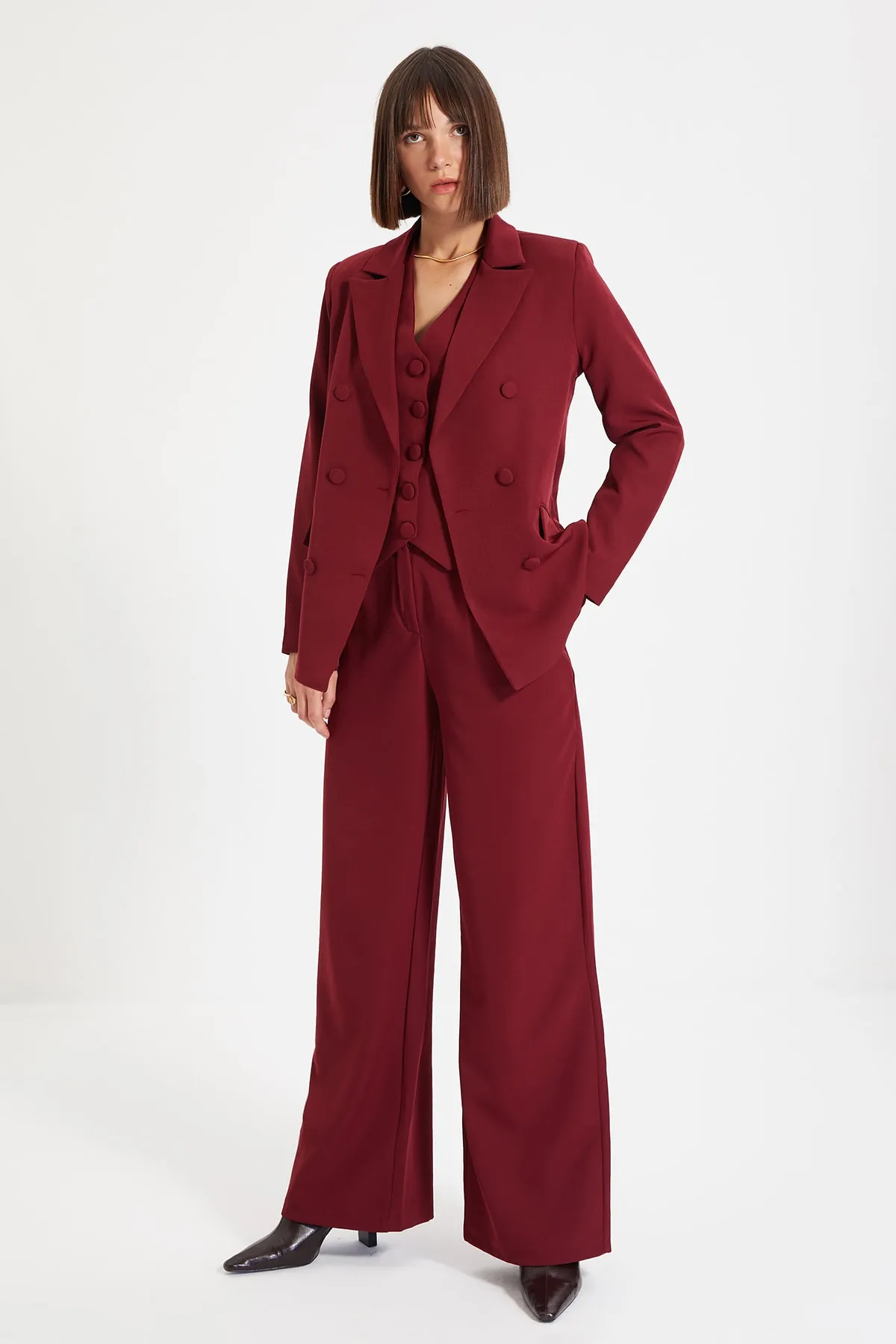Trendyol Collection  Weinroter, regelmäßig gefütterter, gewebter Blazer TWOSS21CE0137