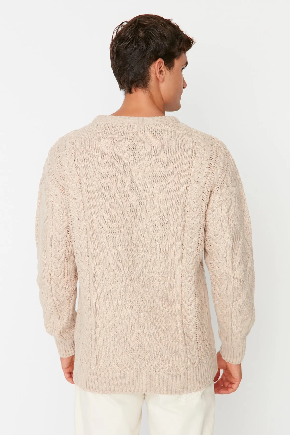 Trendyol Collection  Stone Unisex Oversize Wide Fit Rundhalspullover mit geflochtenem Haar TMNAW23KZ00280
