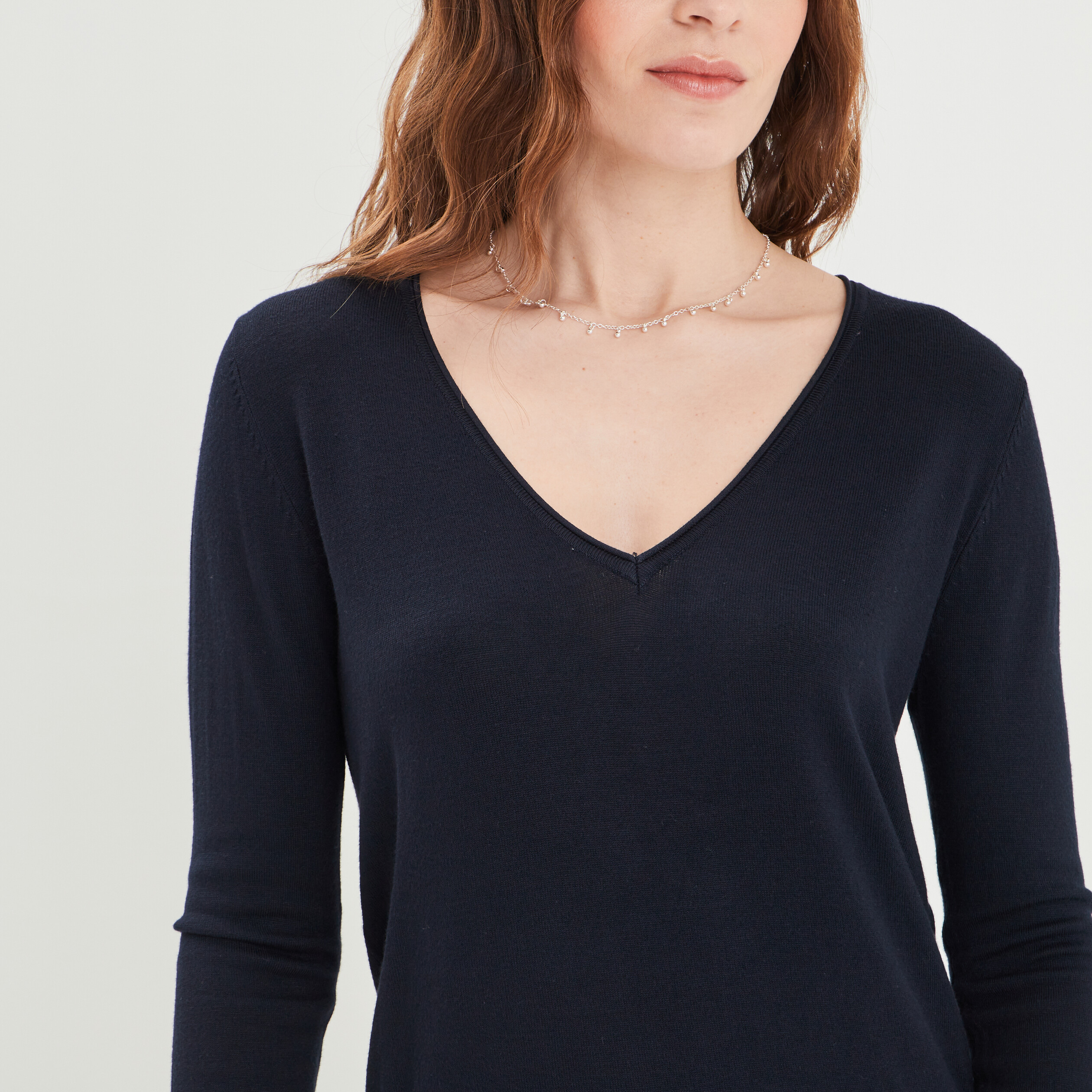 Pull avec col en V bleu marine femme | La Halle