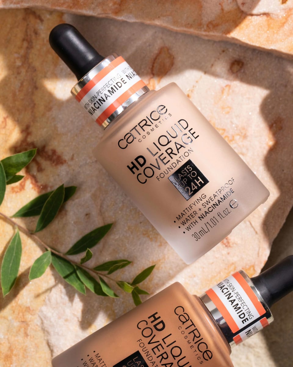 Foundation Liquid HD Coverage Waterproof 005 Ivory Beige, 30 ml