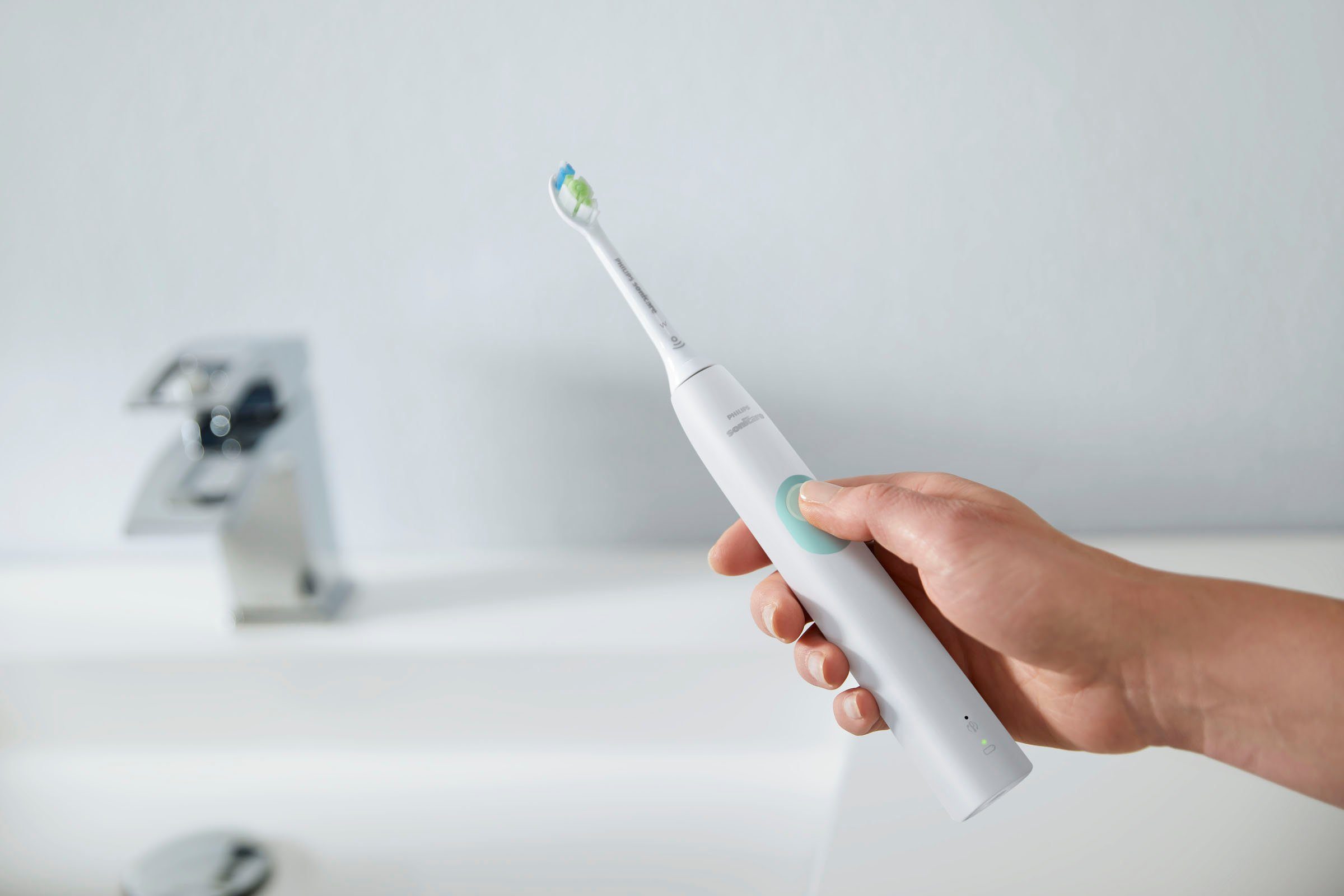 Philips Sonicare Elektrische Zahnbürste HX6807/51, Aufsteckbürsten: 2 St., ProtectiveClean 4300 mit Schalltechnologie, inkl. Clean Putzprogramm