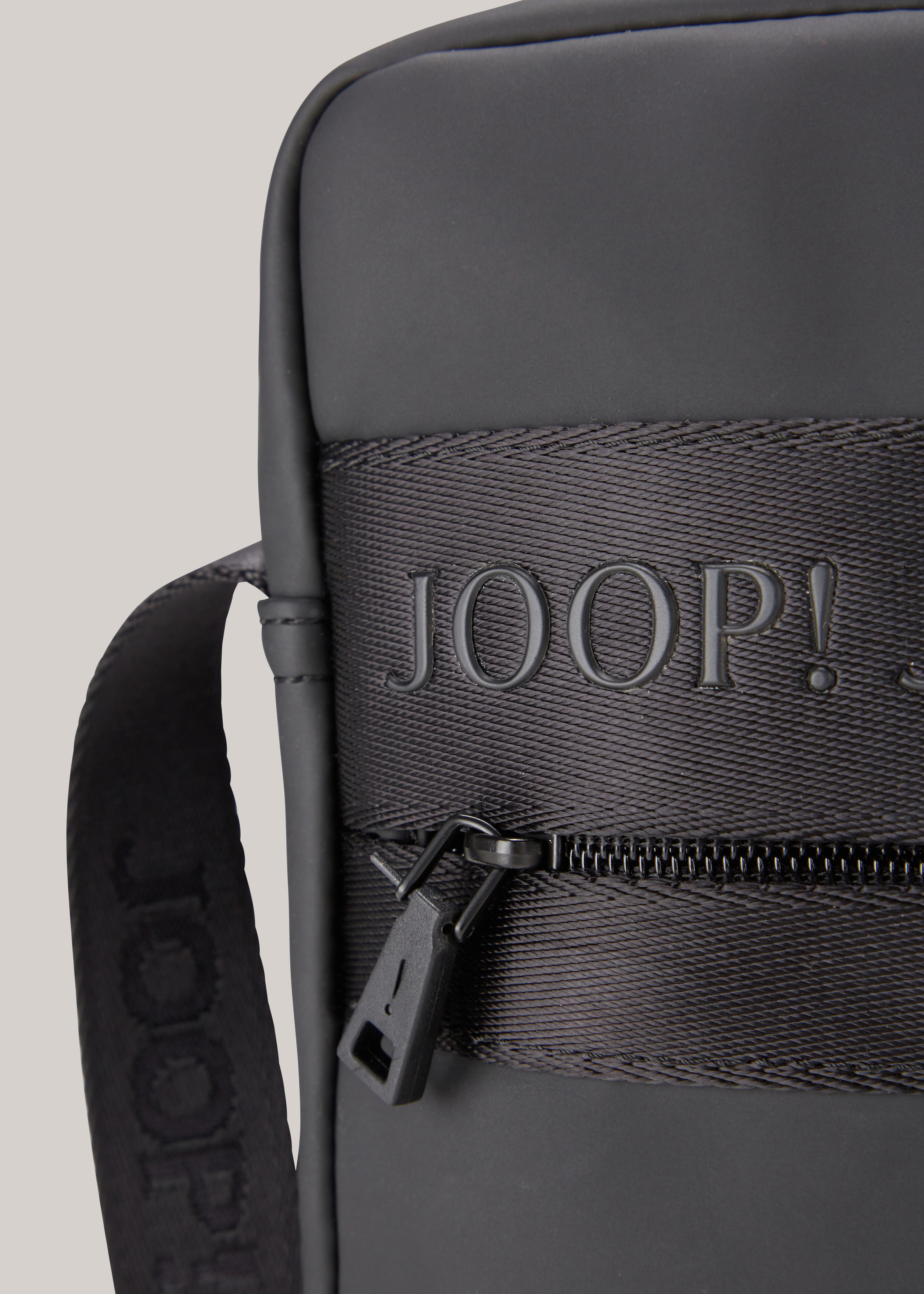 Schultertasche Modica Nuvola Rafael in Schwarz