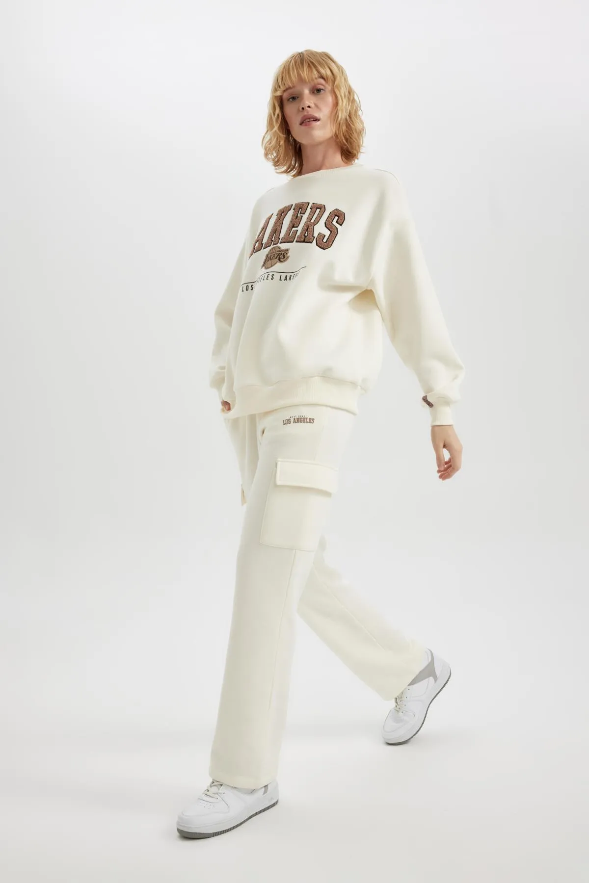 DeFacto  DeFactoFit Standard-Passform, lange Jogginghose mit weitem Bein und Taschen