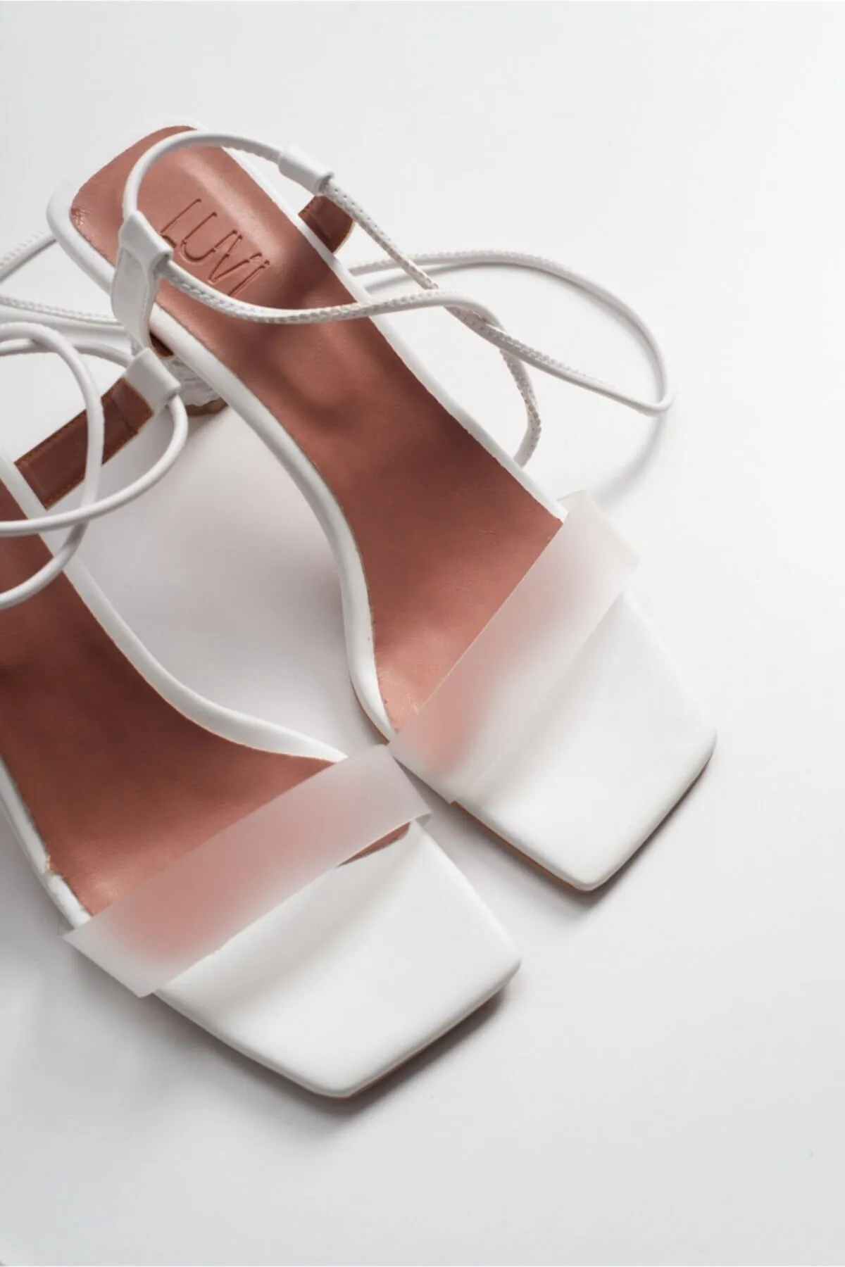LuviShoes  Weiße High-Heel-Sandalen für Damen