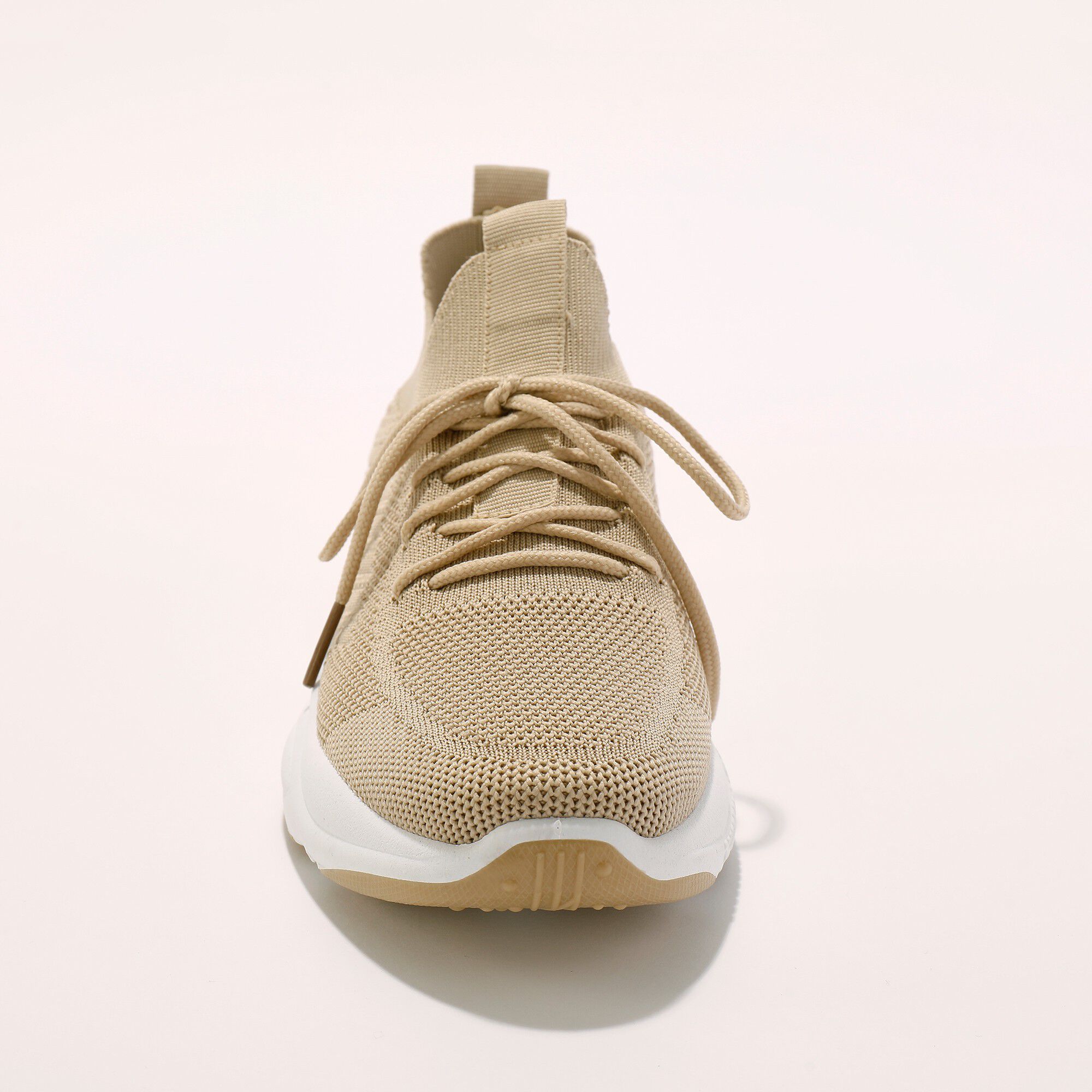 Baskets de sport légères à lacets