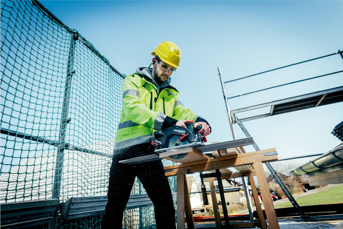 Metabo 611857840 KS 18 LTX 57 BL Ασύρματο Δισκοπρίονο 18V χωρίς μπαταρίες και φορτιστή στο metabox