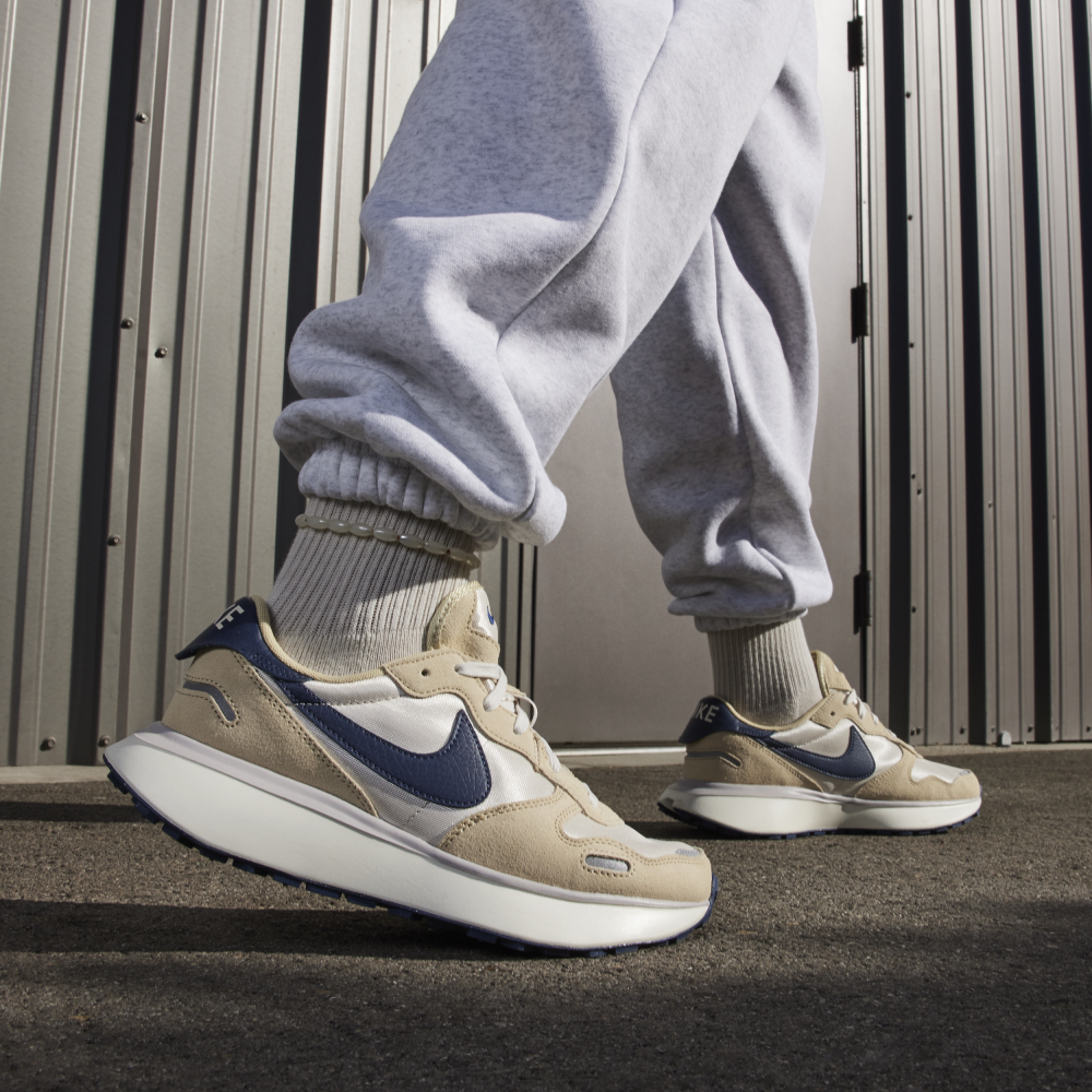 Nike Phoenix Waffle WMNS FD2196-101 / braun