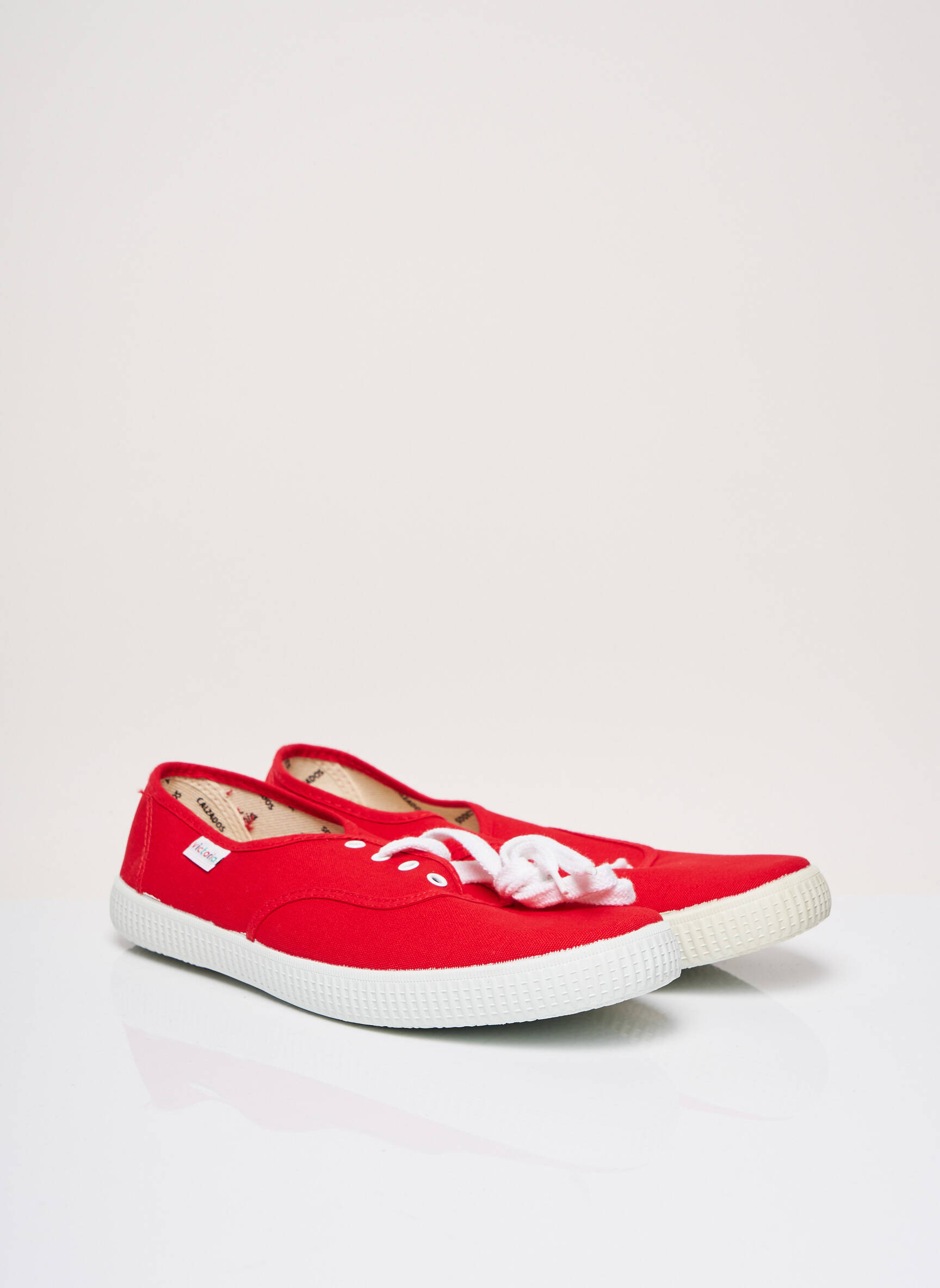Victoria Baskets Unisexe couleur rouge