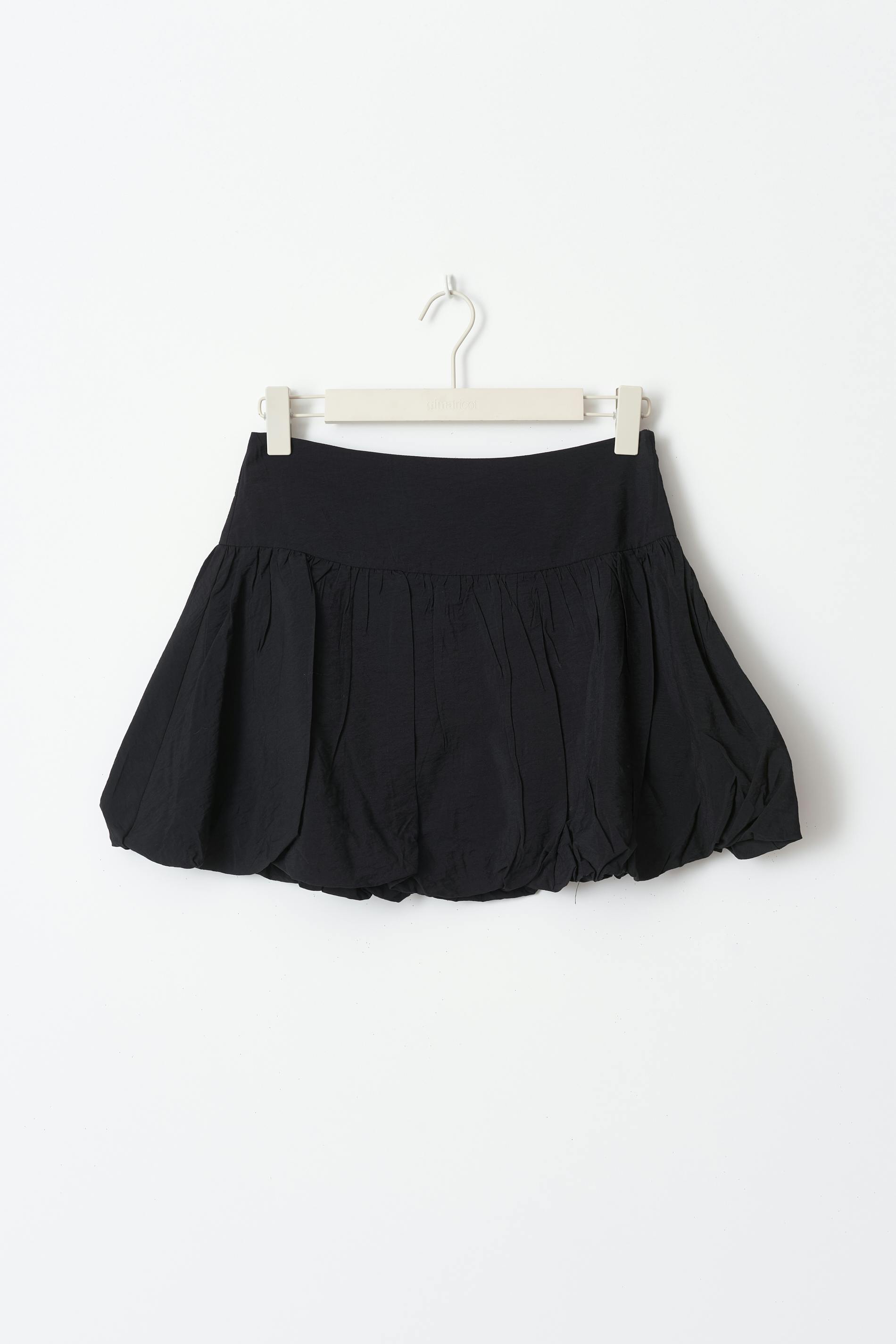 Mini balloon skirt