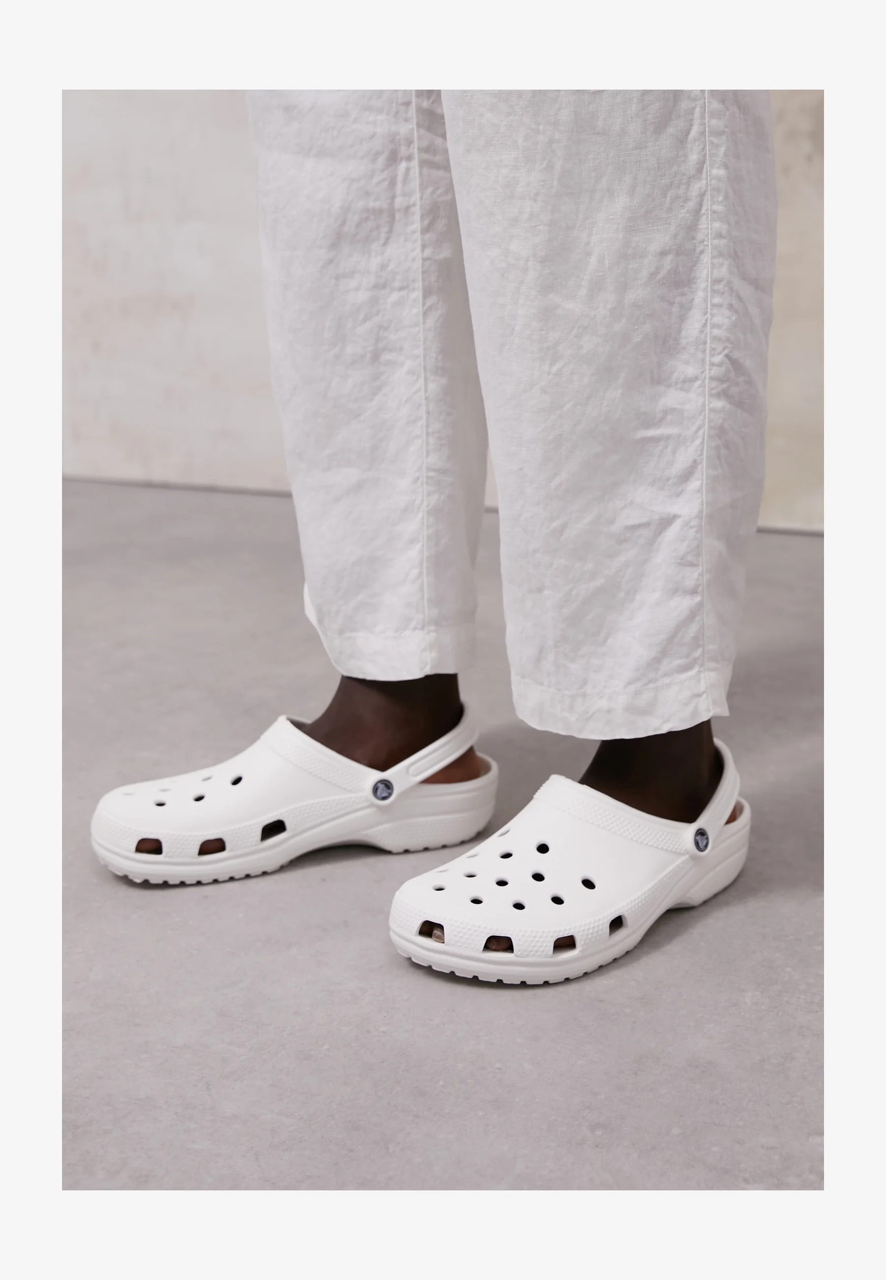 Crocs CLASSIC UNISEX - Chanclas de playa