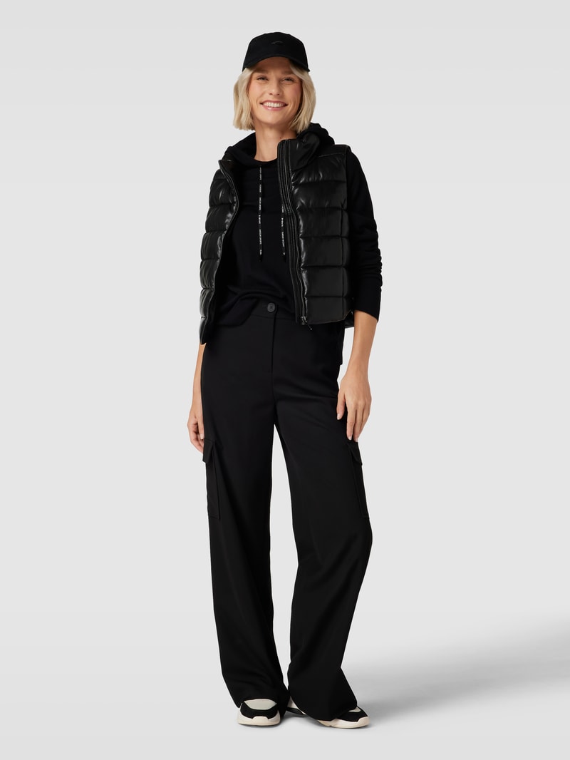 Strickpullover mit verlängertem Rückenteil in schwarz