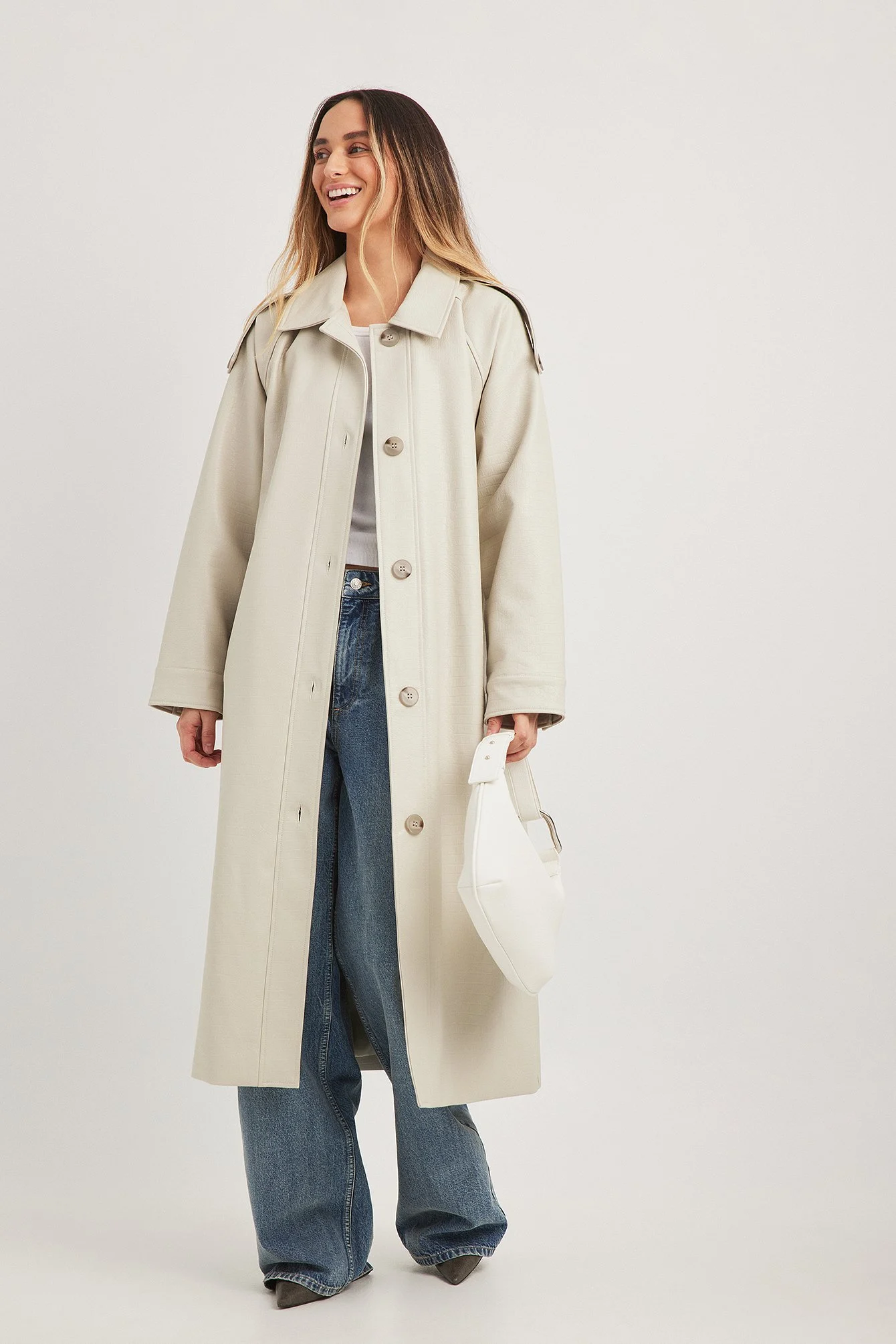 Trenchcoat aus Schlangen-Pu