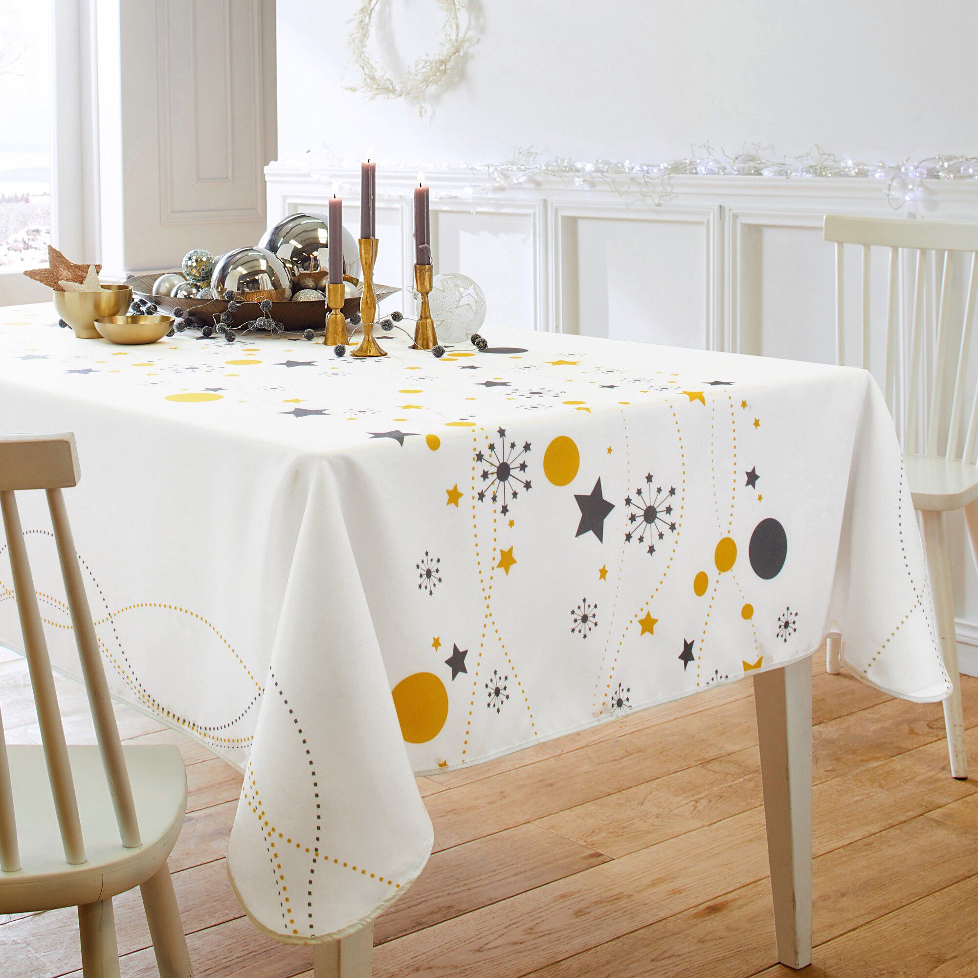 Nappe polyester imprimé étoiles