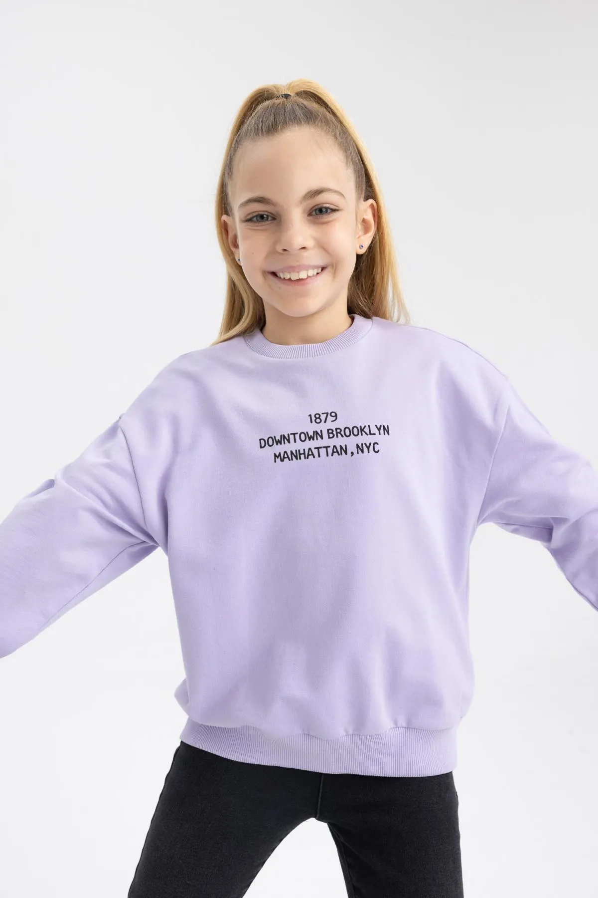 DeFacto  Bedrucktes Sweatshirt mit Rundhalsausschnitt und Relaxed Fit für Mädchen Z4188a623sp
