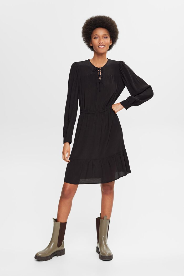 Minikleid mit Bindedetail