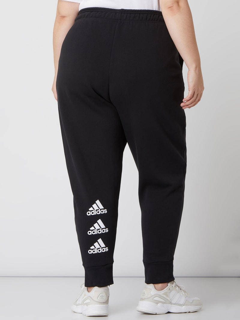 PLUS SIZE Sweatpants mit Logo-Details in schwarz
